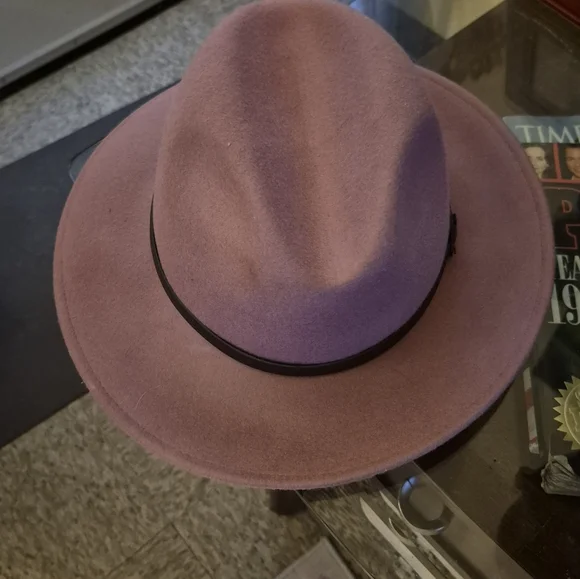 Gelso Bianco Handcrated in Italy Pink/Mauve 100% Wool Felt Fedora w/Leather Band - Picture 4 of 8